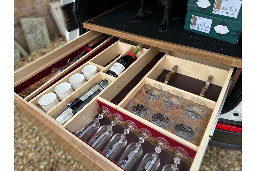 customized-4x4-entertaining-box-with-lockable-drawer-3.jpg