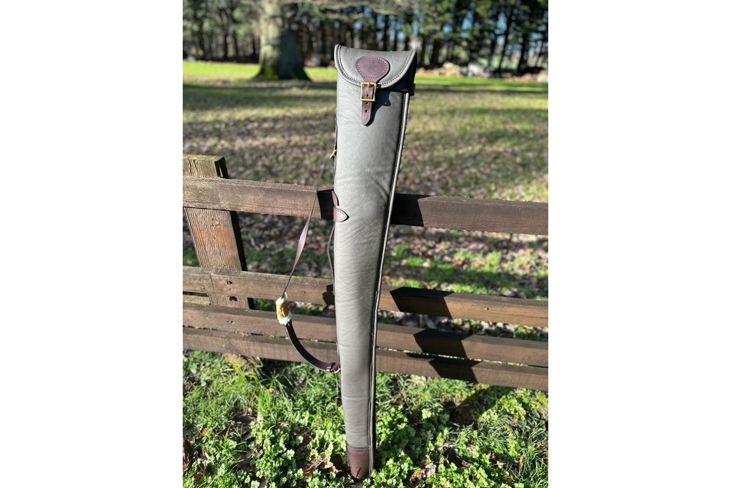 Joanne Yorath Special Budget Leather Gun Slip - 32"